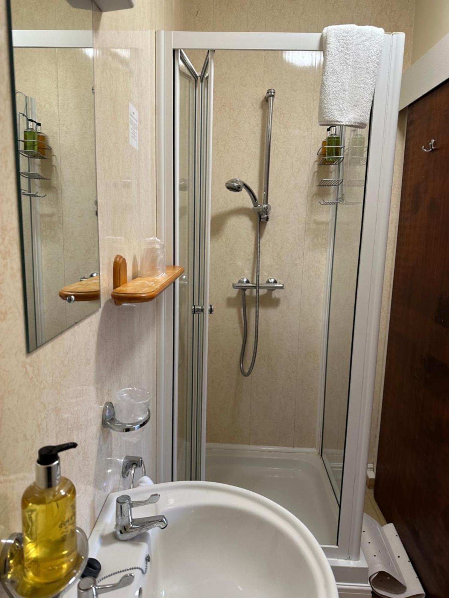 The Chetwynde Hotel Barrow-in-Furness Екстер'єр фото